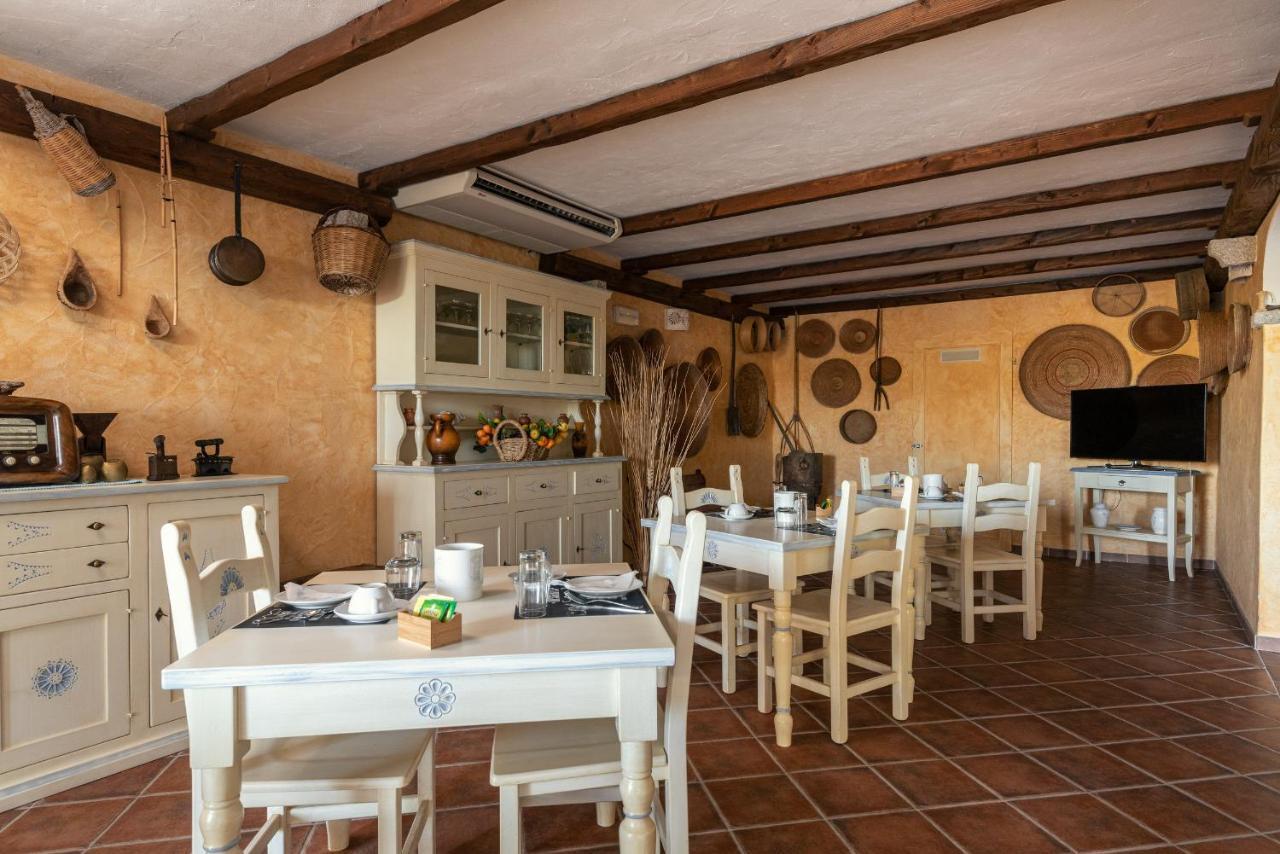 Affittacamere S'Alzola Porto Rotondo Extérieur photo