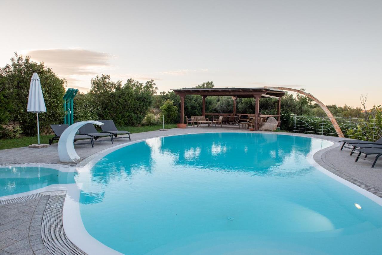 Affittacamere S'Alzola Porto Rotondo Extérieur photo
